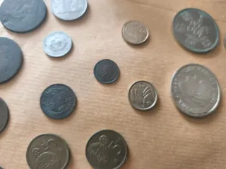 Monedas y billetes antiguos