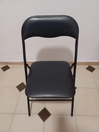 Silla plegable negra