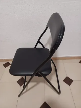 Silla plegable negra