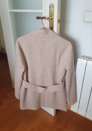 Chaquetón Hoss Intropia Beige Talla S