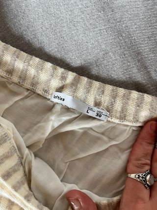 Falda midi de punto fino