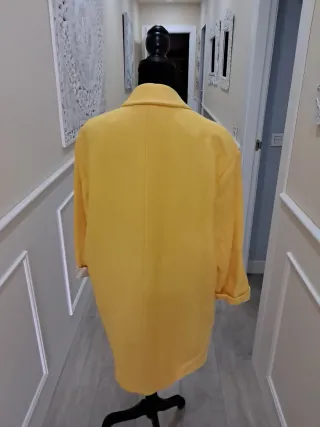 Abrigo de entretiempo amarillo mujer