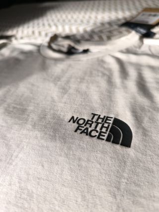 Camiseta The North Face A ESTRENAR unisex