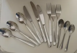 Lote 12 cubiertos de acero inoxidable