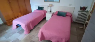 Cama eléctrica 190x90 poco uso con colchones