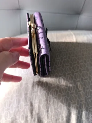 Cartera morada Kuromi Sanrio