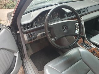 Mercedes-Benz 300CE w124