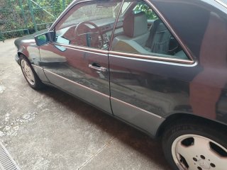 Mercedes-Benz 300CE w124