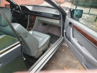 Mercedes-Benz 300CE w124