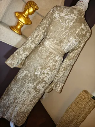 KIMONO TERCIOPELO BORDADO ABALORIOS ZARA