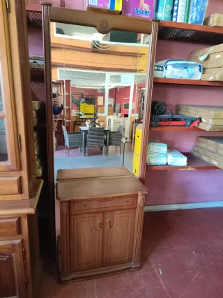 Recibidor con espejo