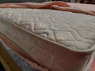 Colchón de tela con estampado floral