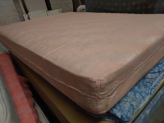 Colchón de tela con estampado floral