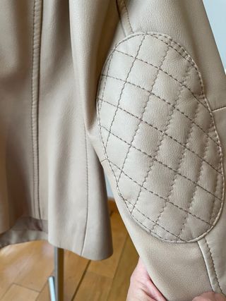 Chaqueta de piel Massimo Dutti beige