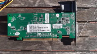 Componentes + Sapphire Radeon HD 6870