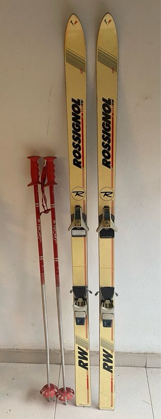 Esquís y bastones Rossignol