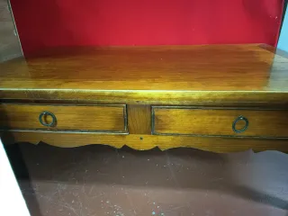 Mesa de madera maciza con cajones