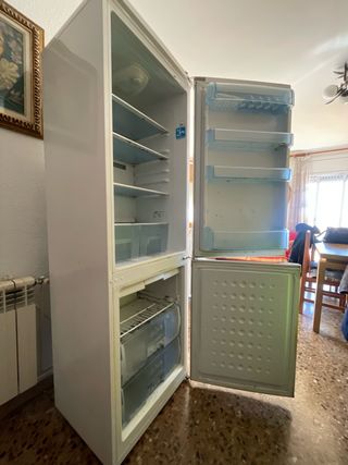 Regalo Nevera blanca con congelador