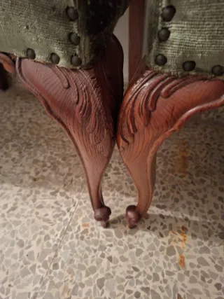 Sillas de madera antiguas talladas