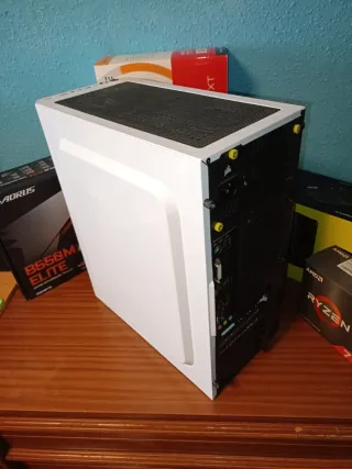 PC Gaming Corsair RM750e
