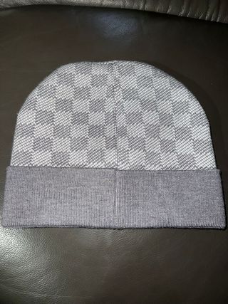 Berretto Louis Vuitton Grigio