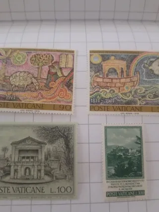 Lotti 4 Francobolli Poste Vaticane Anni '70
