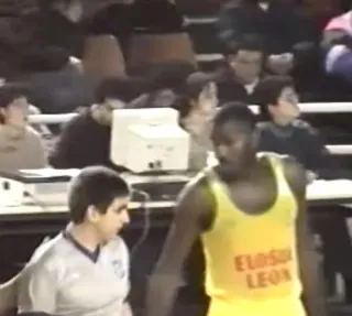 Camiseta Baloncesto Elosua León Vintage match worn