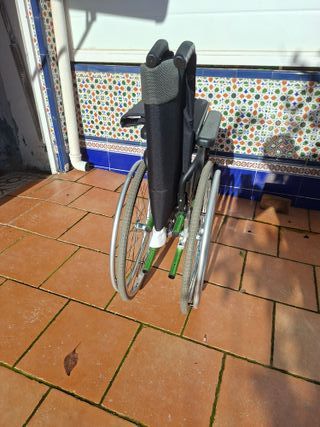 Silla de ruedas plegable