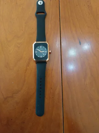 Reloj Mobiya Negro y Dorado