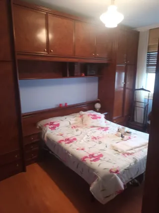 Piso tres habitaciones, cocina ,baño san grande y