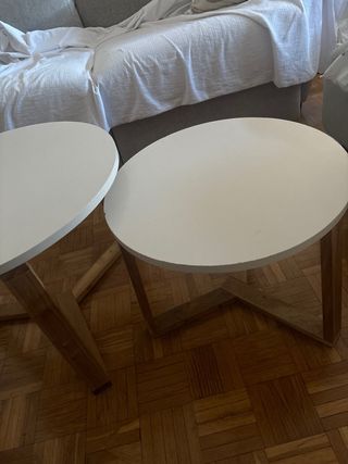 2 Tavolini rotondi in legno e bianco