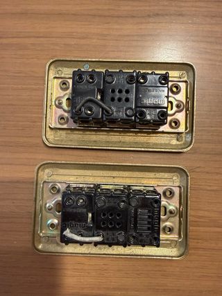 BTicino Magic Antiguo Interruptor y Enchufe