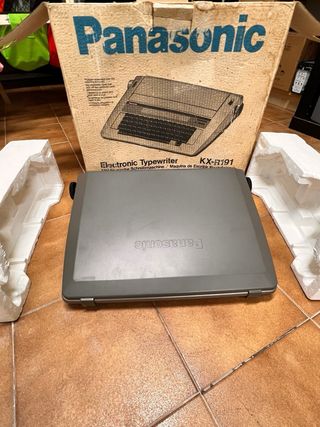 Máquina de escribir Panasonic KX-R191