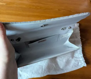 Pochette argento con catena