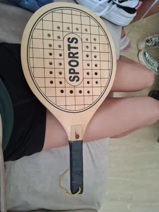 Pala de playa de madera con SPORTS