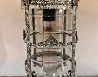 Farol colgante de estilo neoclásico francés