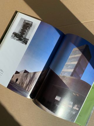 Wright (Italian, Spanish and Portuguese Edition)