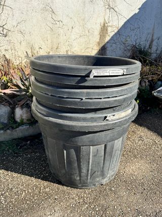 Tiesto grande plástico 110L