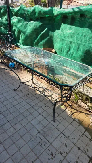 Mesa de forja con cristal