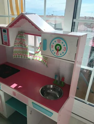 Cocina infantil de juguete