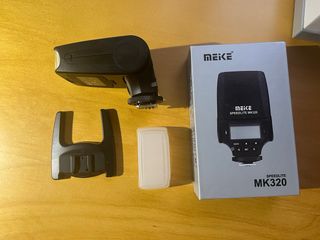 Flash Meike MK320 per Panasonic Lumix Olympus