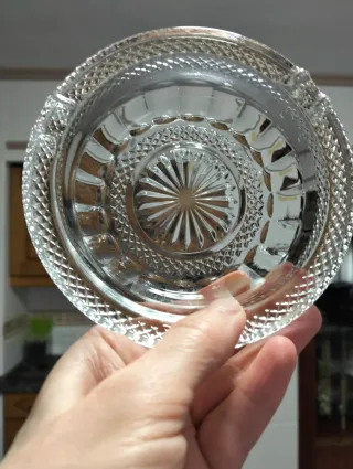 Cenicero de cristal tallado años 60