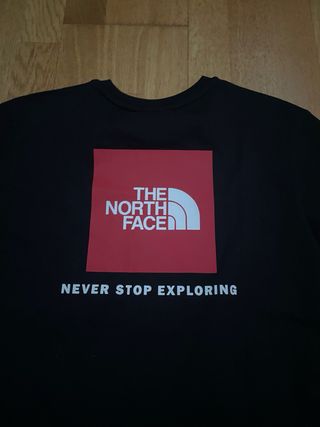 Camiseta The North Face Negra