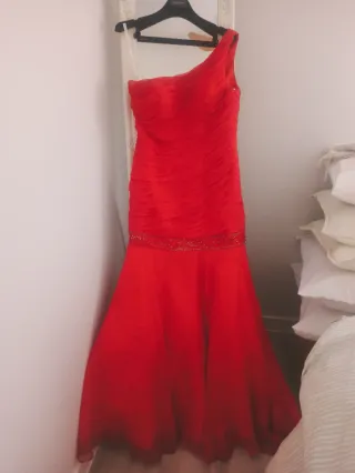 Vestido fiesta alta costura rojo "Fran Rivera"