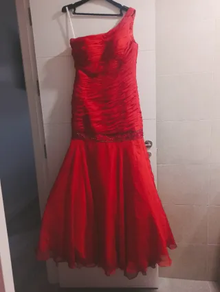 Vestido fiesta alta costura rojo "Fran Rivera"