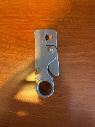 Herramienta crimpadora de cables