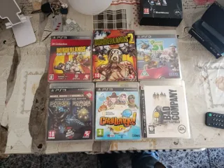 Consola PS3 + 2 Mandos + Juegos