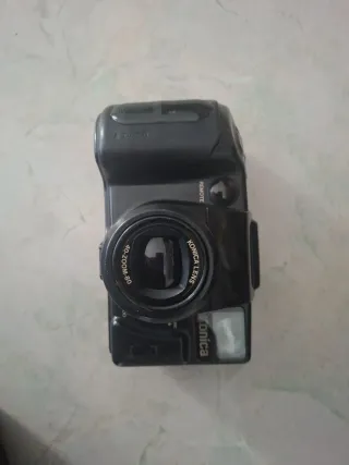 Fotocamera Konica Zoom-80