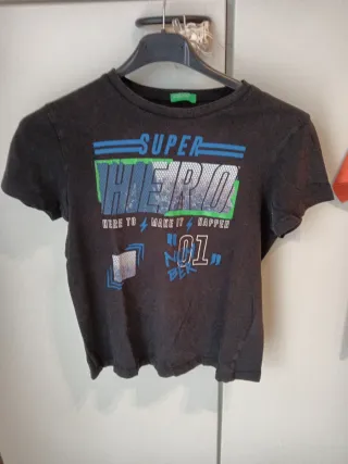 Lotto abbigliamento bambino 8 anni