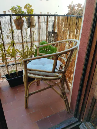 Silla de mimbre y bambú